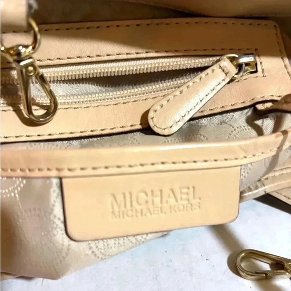 Michael Kors beige gray MK signature print canvas shoulder handbag - Picture 8 of 11